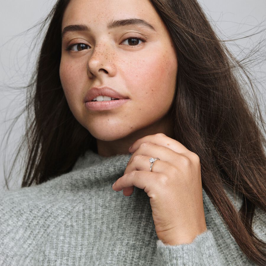 Anel Clear Heart Solitaire