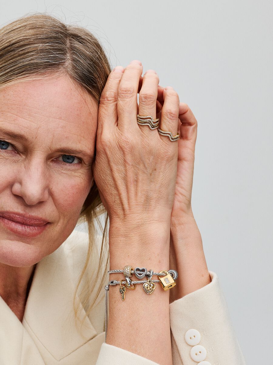 Brincos Stud Coração Infinito Brilhante Revestimento de ouro 14k